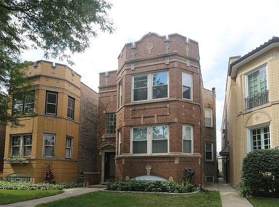 2nd image of 5626 N Artesian Ave #1
