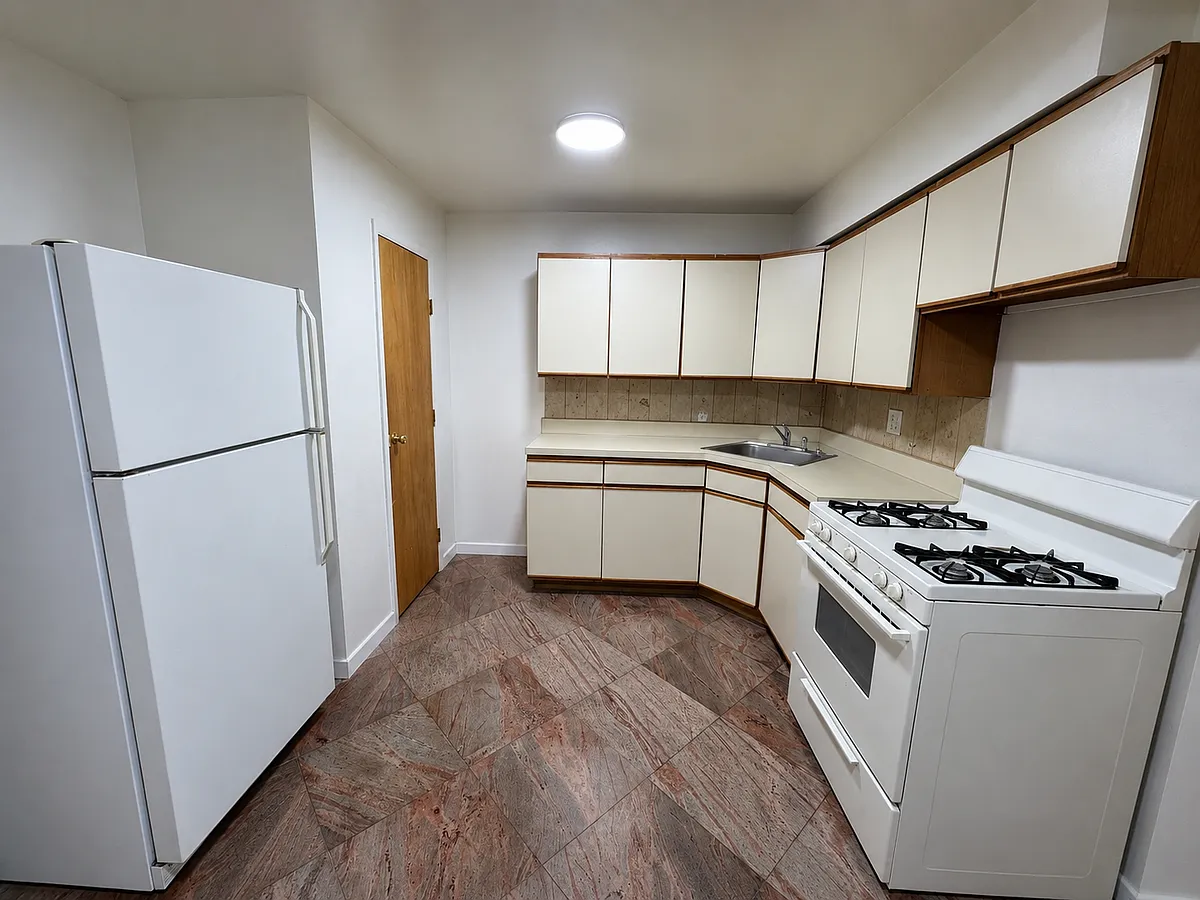 Building Photo - 7518 Caldwell Ave #1