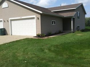 9039 Willow Creek Ln, Allendale, MI 49401