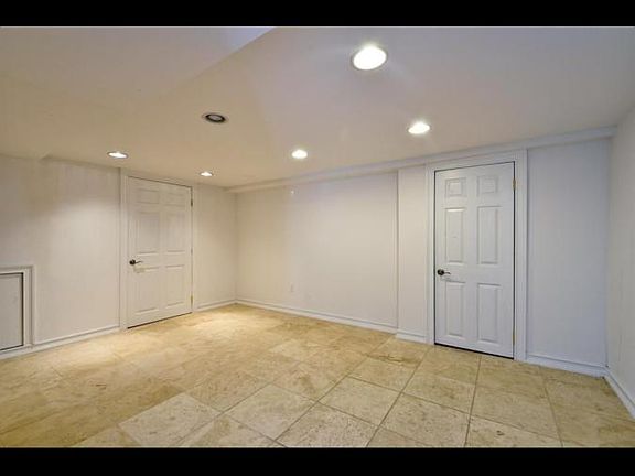 5th image of 11 Wessman Dr