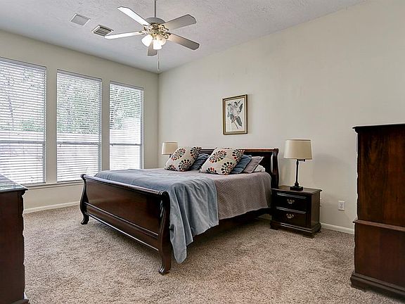 4th image of 7934 Sinfonia Dr