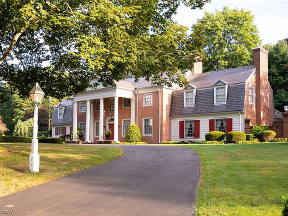 3rd image of 4225 Stratford Rd