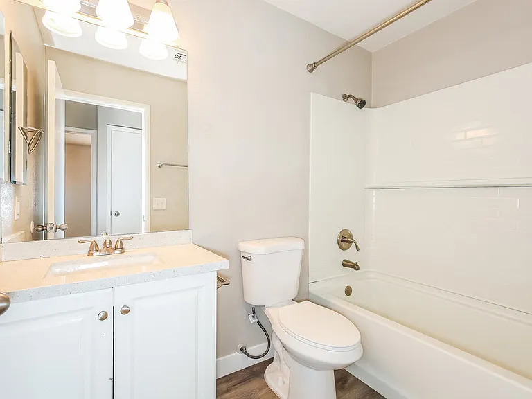 516 Shallow Mist Ct — Photo 15