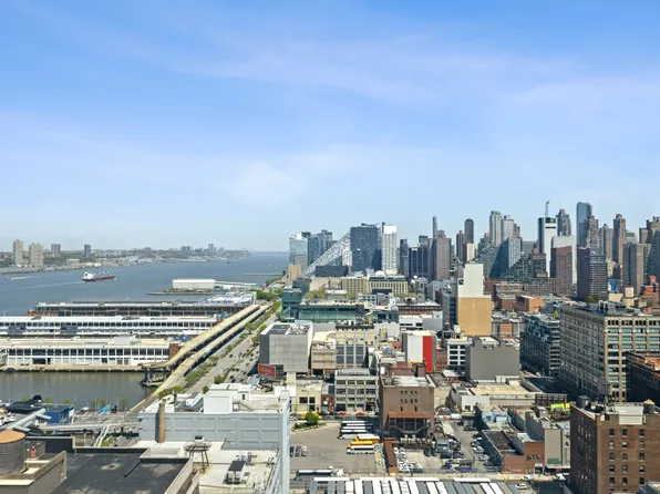 635 West 42nd Street 28D image 3 of 16