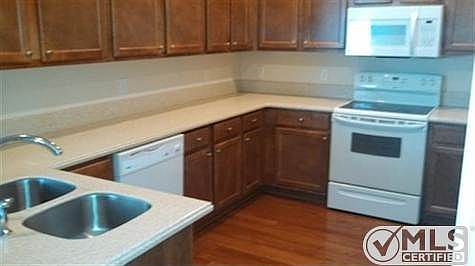 5th image of 5526 Hampton Woods Way