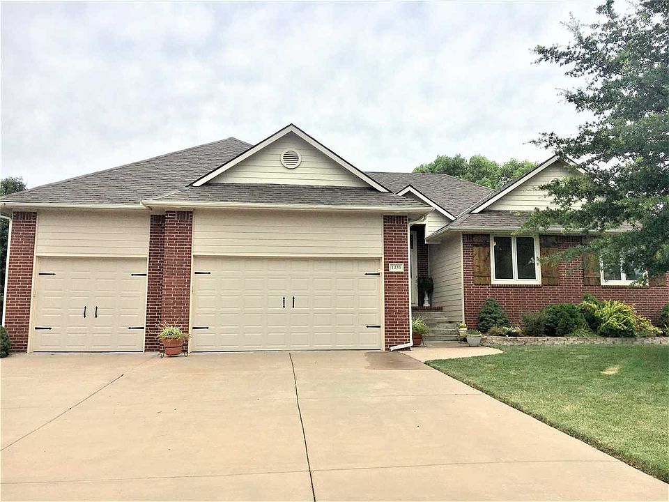 1st image of 1430 E Hiddenridge Ct