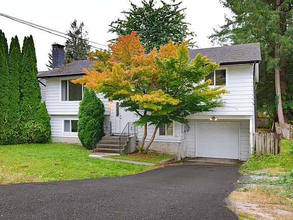 2nd image of 32138 Holiday Ave