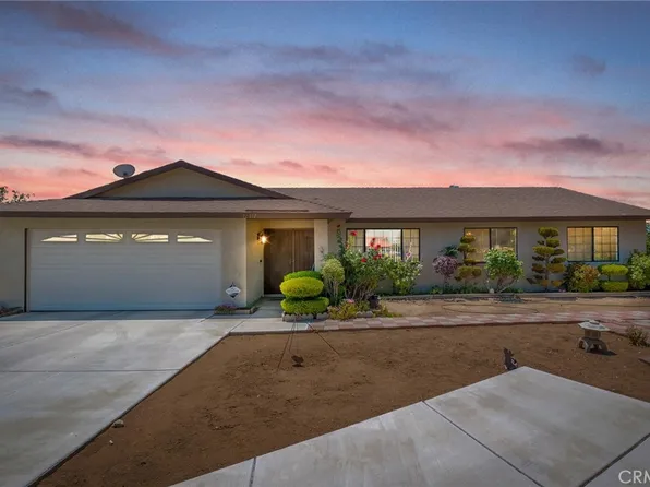 22117 Cholena Rd, Apple Valley, CA 92307
