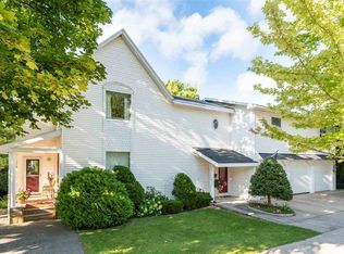 410 W Lake St, Petoskey, MI 49770