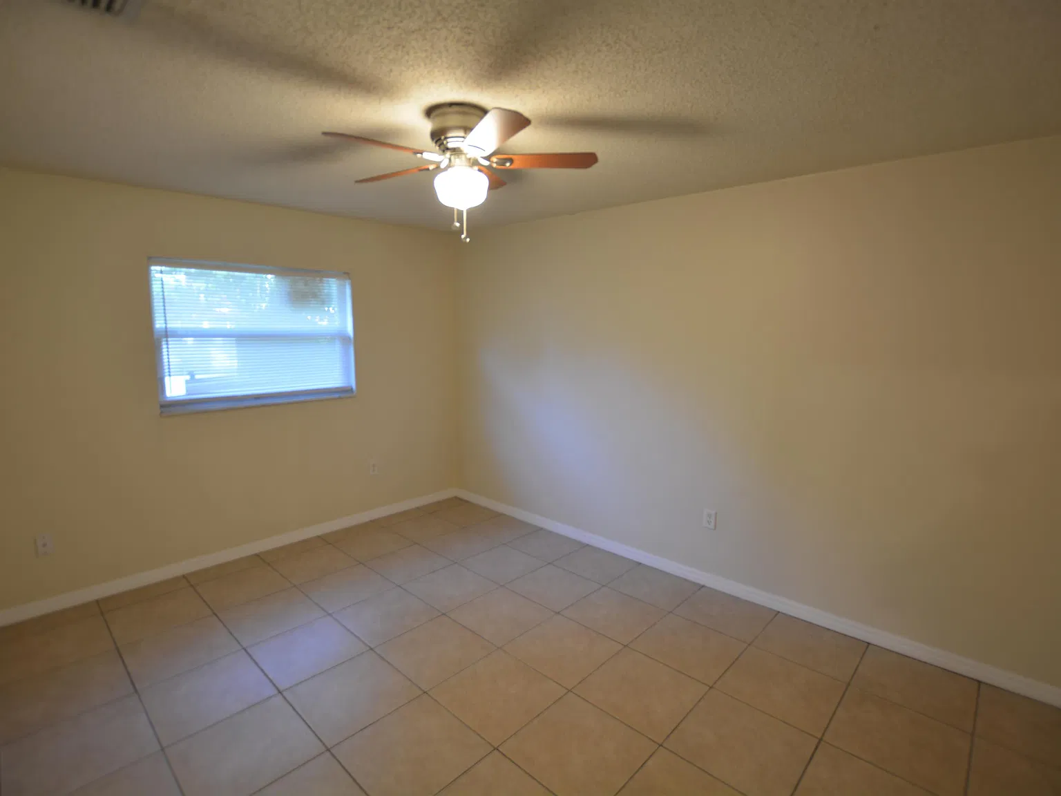 1219 West Marjorie Street - 2 — Photo 2