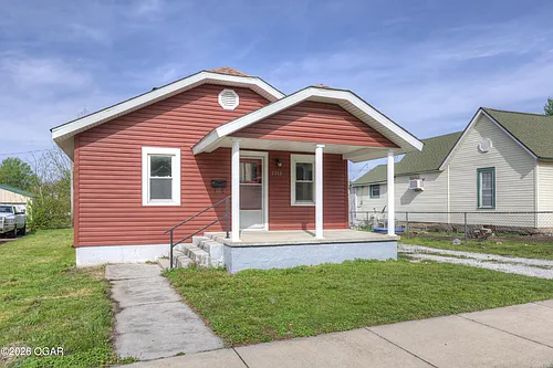 2212 Bird Ave Photo 1