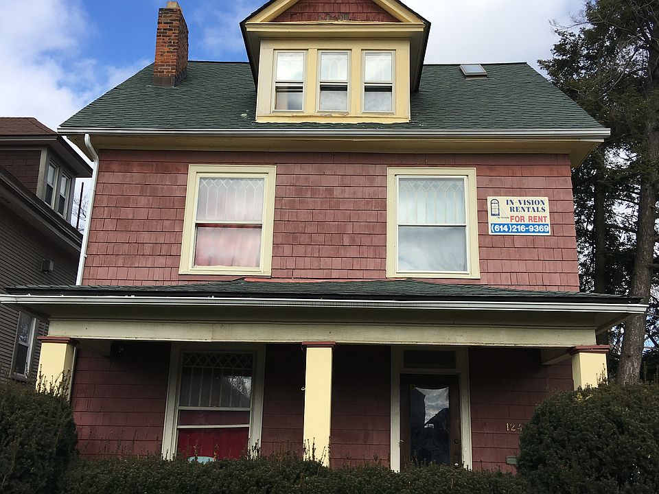 1st image of 124 W Norwich Ave