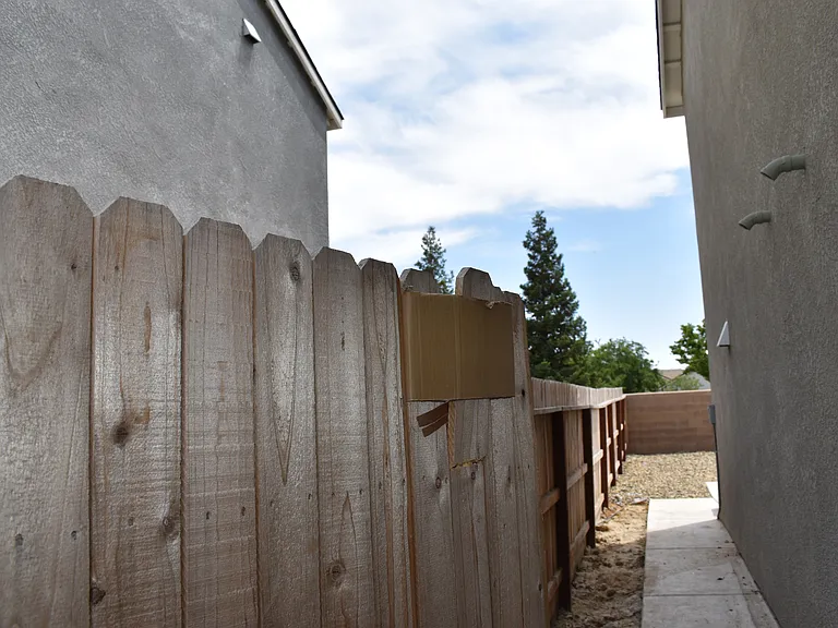 4508 Lindsey Ln — Photo 8
