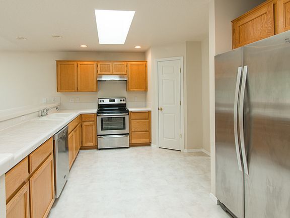 5th image of 13834 Bean Ct