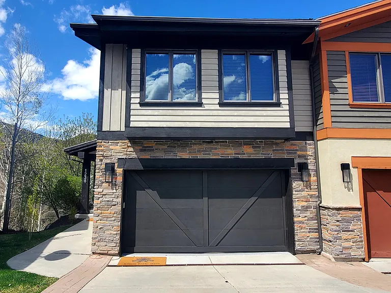 1238 Hailstone Dr — Photo 17
