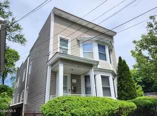 25 John St, Rensselaer, NY 12144