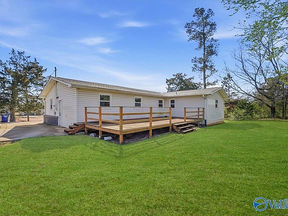 4th image of 372 Clutts Rd