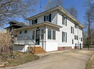 16 Helston Pl, Hillsboro, IL 62049