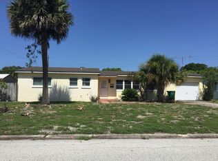 560 Pelican Dr, Satellite Beach, FL 32937