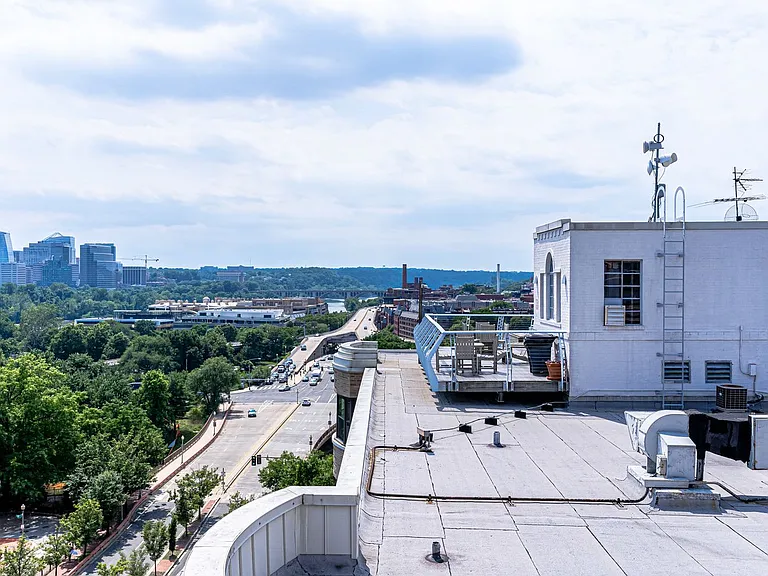 2501 K St NW #1B — Photo 23
