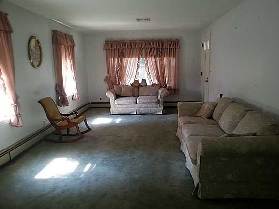 5th image of 3 Cambria Dr