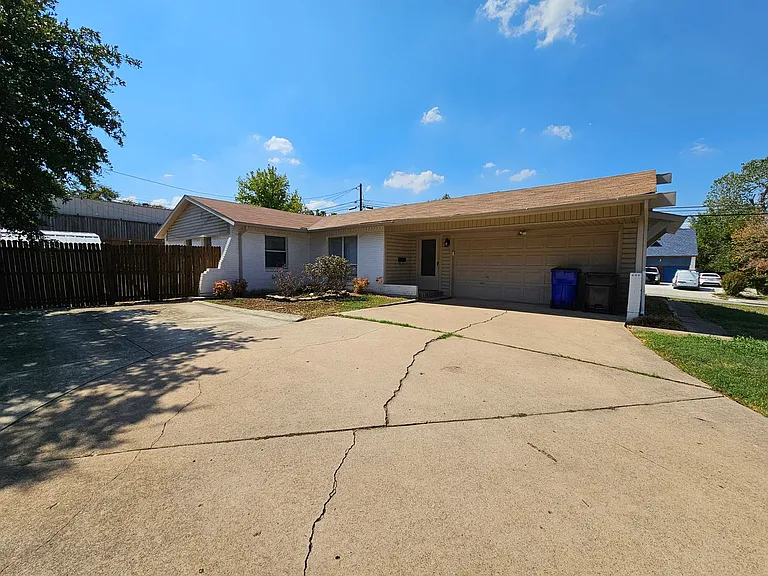 2906 Candlewick Ln — Photo 27