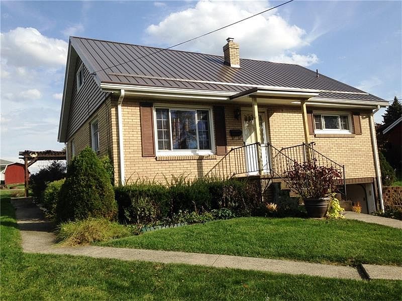 1st image of 714 Wood St