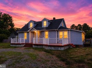 315 Cedar Ave, Colonial Beach, VA 22443