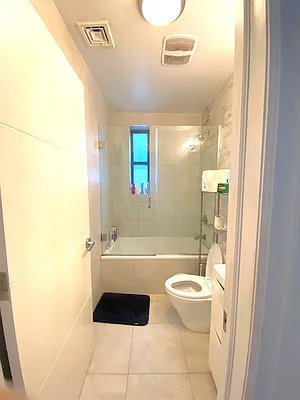 Rented by EXR | media 12