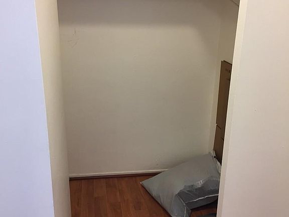 4th image of 1400 E 55th St #812S