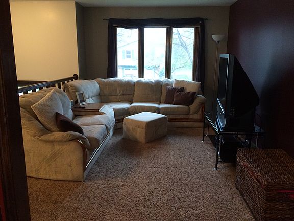 4th image of 5741 Queens Dr