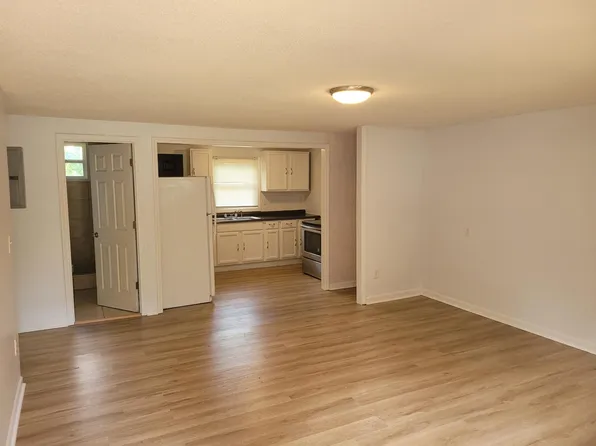 413 Rowe Dr #413, Newton, NC 28658