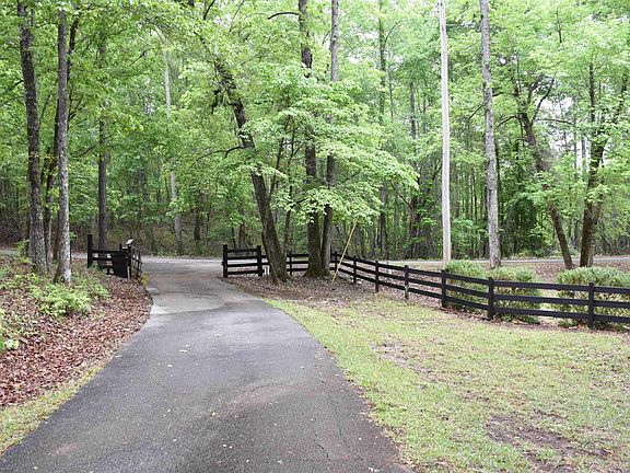 3rd image of 1915 Coosa County Road 19
