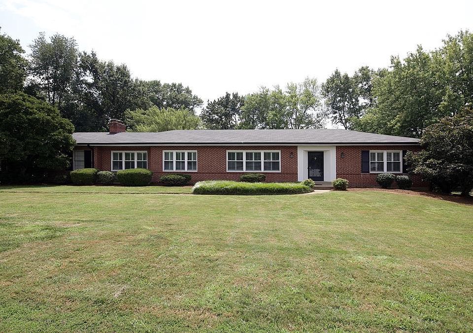 1st image of 4 Meadow Acres