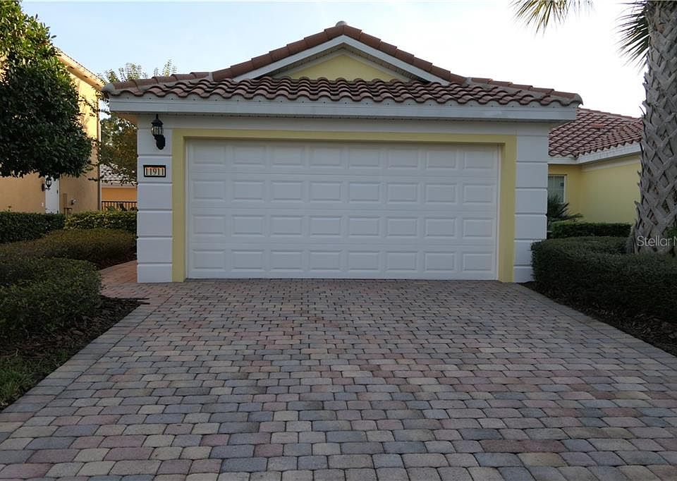 1st image of 11911 Fiore Dr
