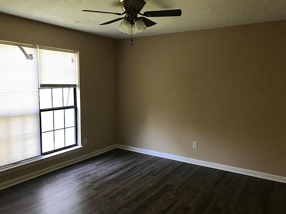 5th image of 2400 Briggs Ave #A