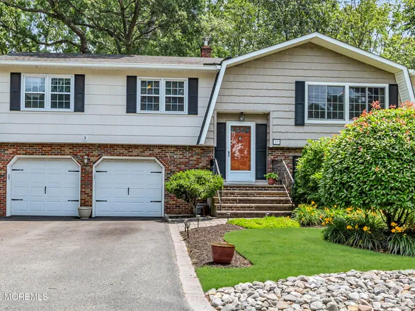 27 Greenhill Drive, Brick, NJ 08724