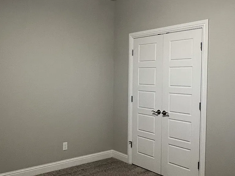 13895 Creek View Dr — Photo 30