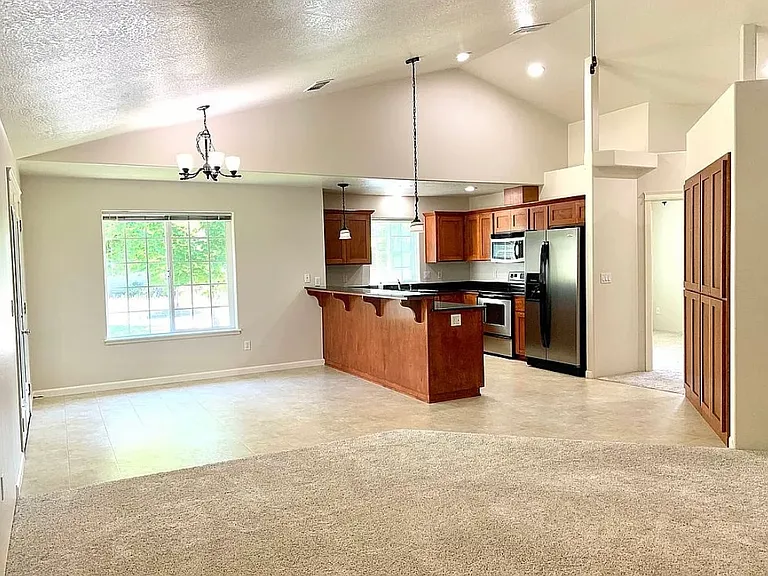 1383 SW David Dr — Photo 7