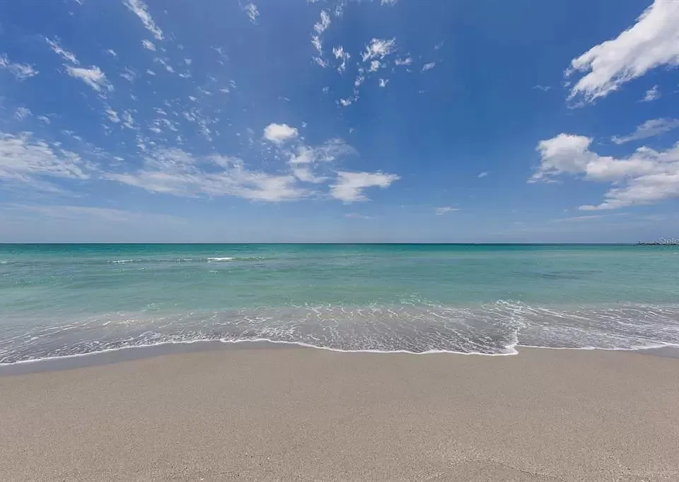 1585 Tarpon Center Dr #34