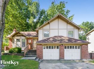 1939 E Sunvale Dr, Olathe, KS 66062