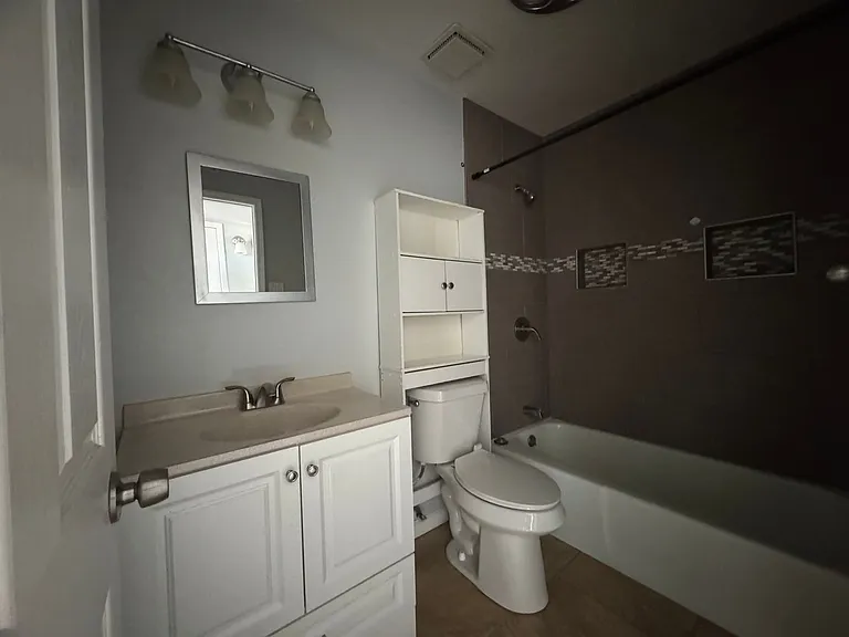 1211 Harvard Dr — Photo 11