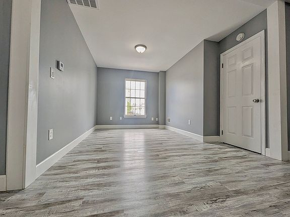 4th image of 64 Howard St #2F
