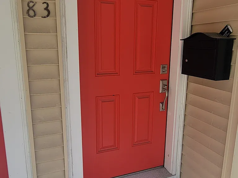 85 Kaposia St #83 — Photo 3