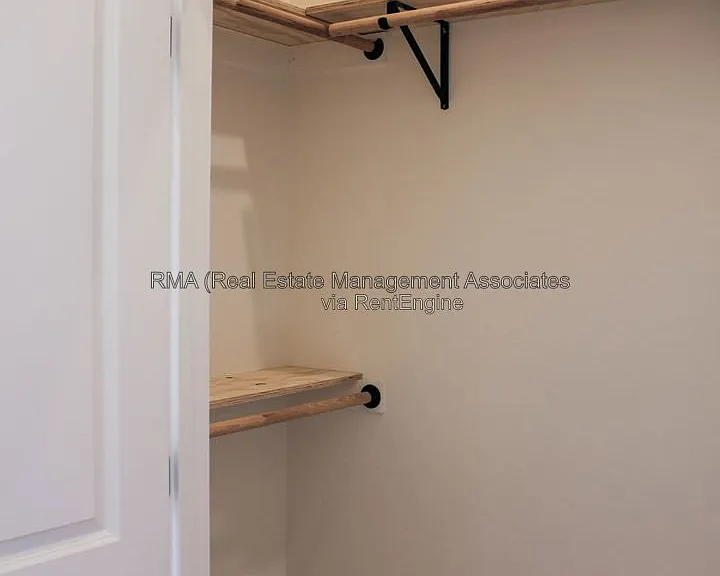 4 Zebulon St #2F — Photo 11