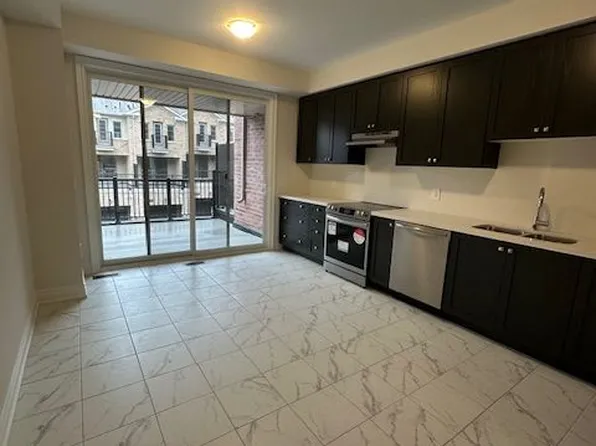 2848 Whites Rd, Pickering, ON L1X 2R5