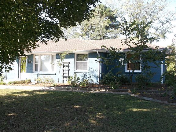 4th image of 404 E Coy Cir