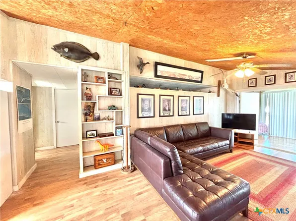 307 N 12th St, Pt O Connor, TX 77982