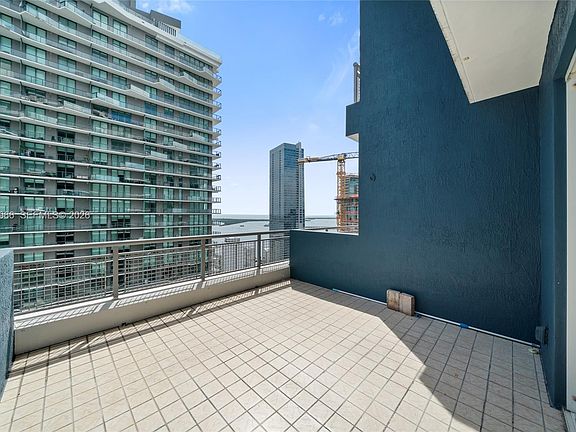2nd image of 60 SW 13th St APT 4008