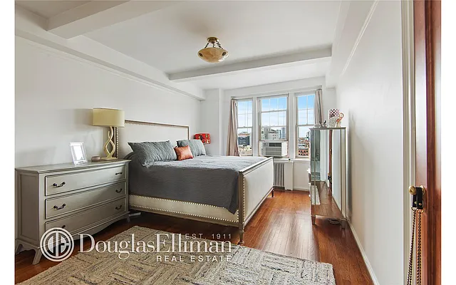 Rented by Douglas Elliman | media 39